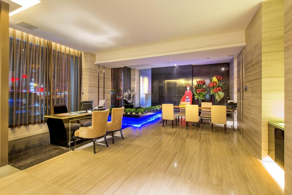 Longda Hotel Чанчун Екстериор снимка