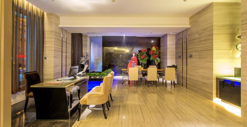Longda Hotel Чанчун Екстериор снимка